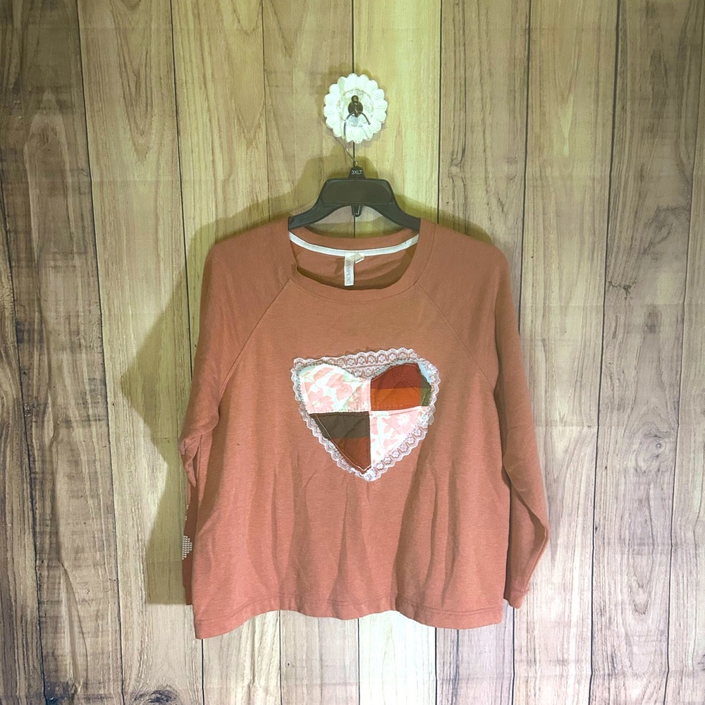 NWT Upcycled Sweatshirt with quilted appliqué size L